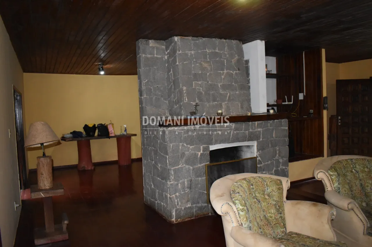 Casa à venda de 1.010 m² em Campos do Jordão, SP, Brasil