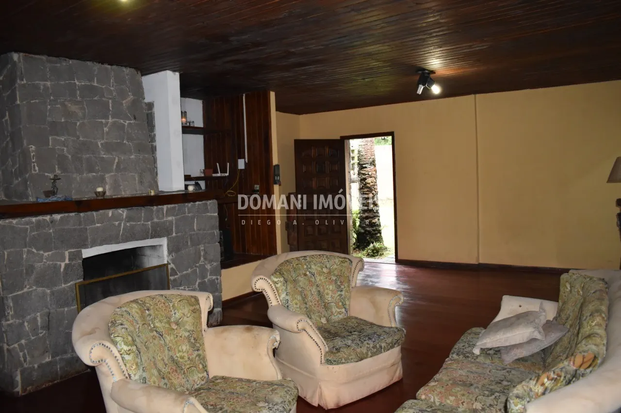 Casa à venda de 1.010 m² em Campos do Jordão, SP, Brasil