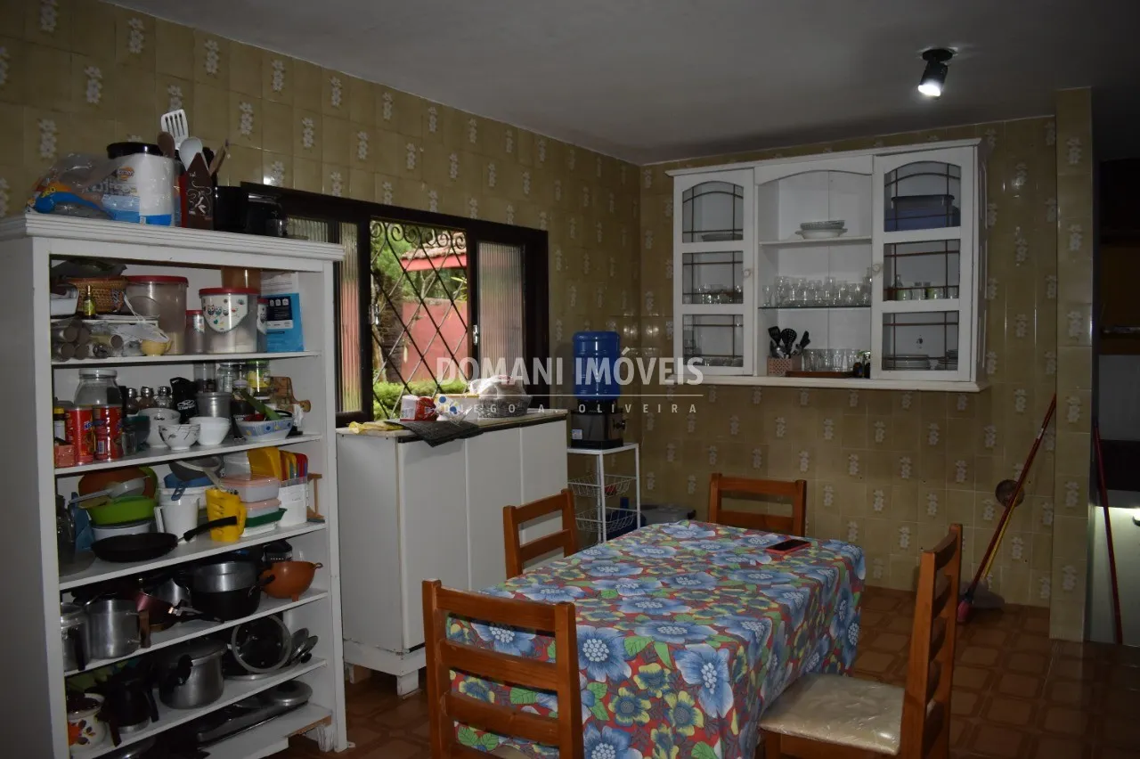 Casa à venda de 1.010 m² em Campos do Jordão, SP, Brasil