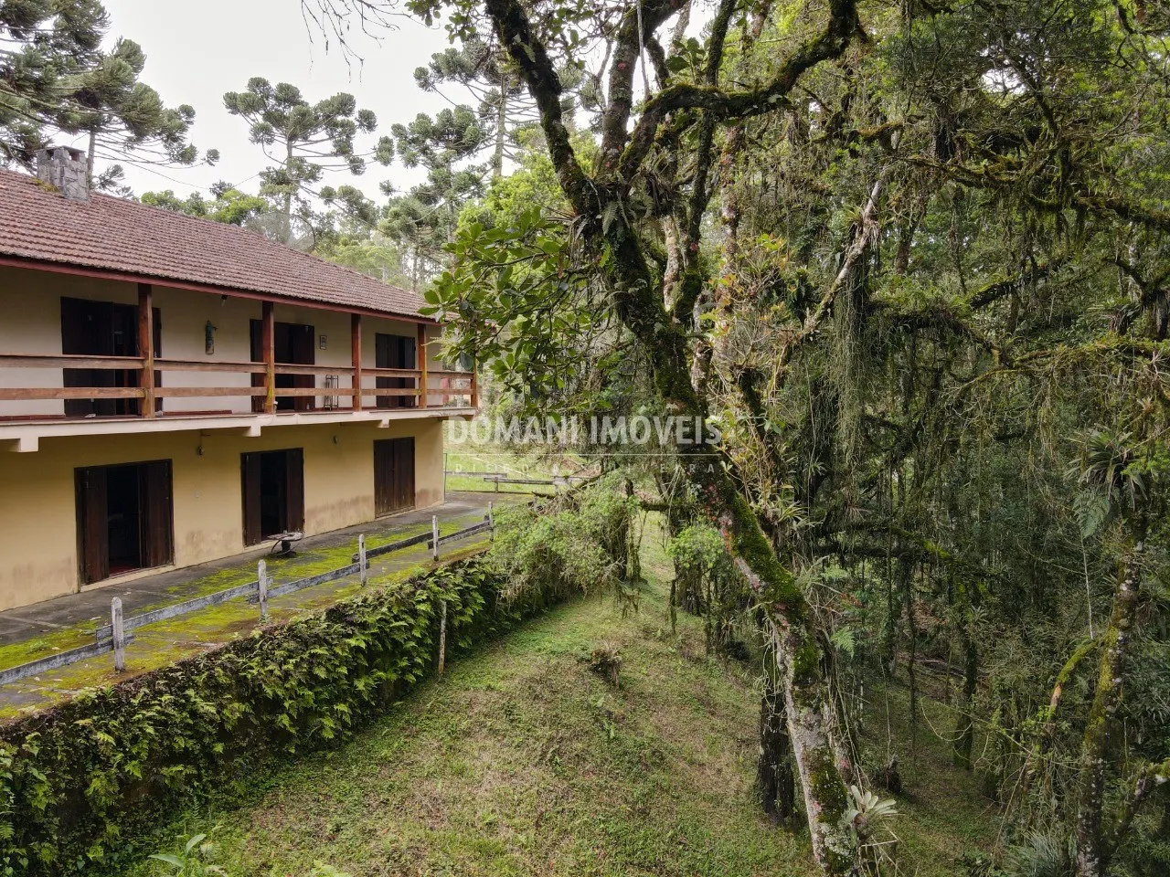 Casa à venda de 1.010 m² em Campos do Jordão, SP, Brasil