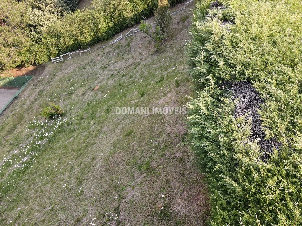 Terreno à venda de 1.430 m² em Campos do Jordão, SP, Brasil