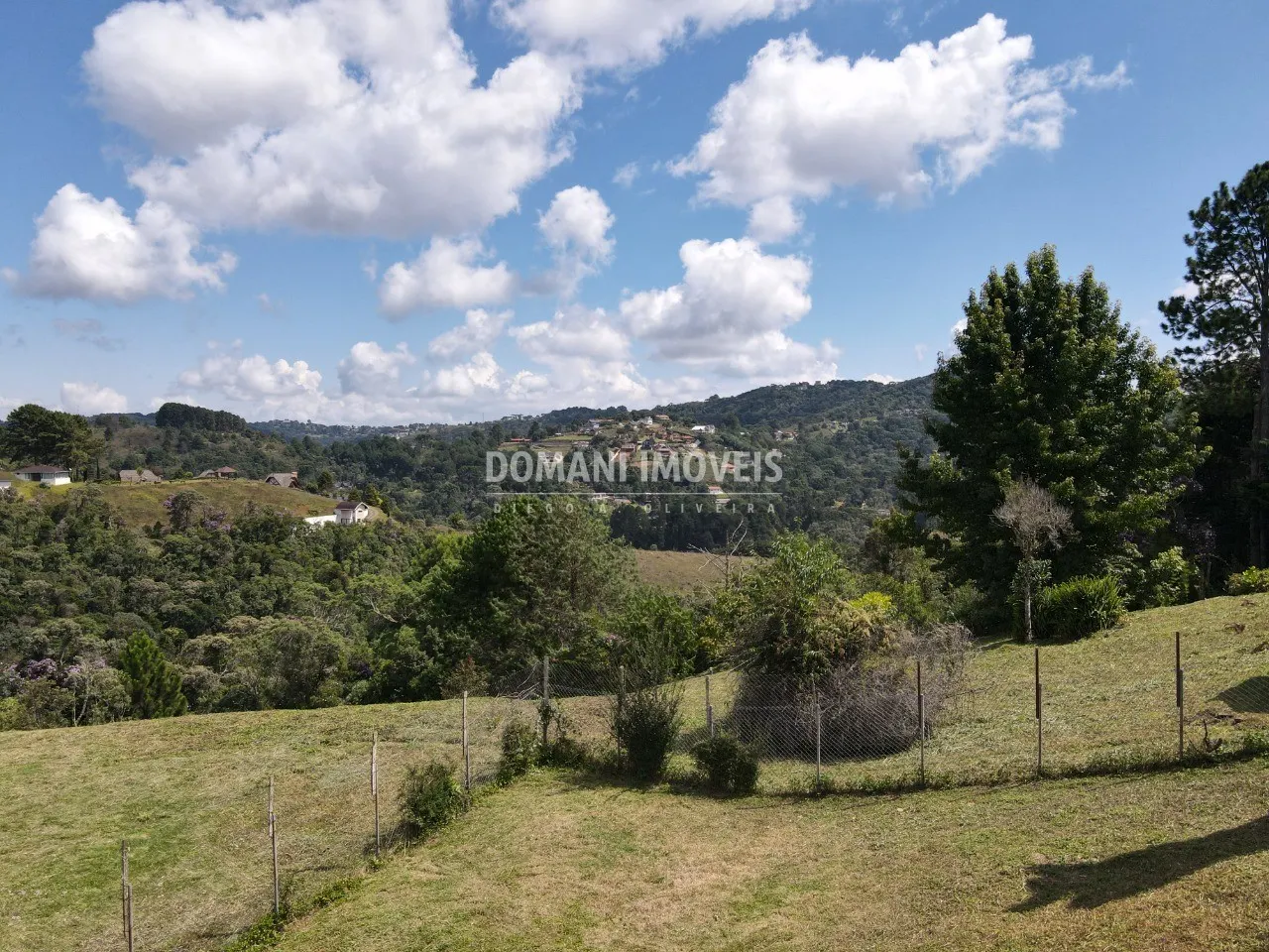 Terreno à venda de 3.400 m² em Campos do Jordão, SP, Brasil