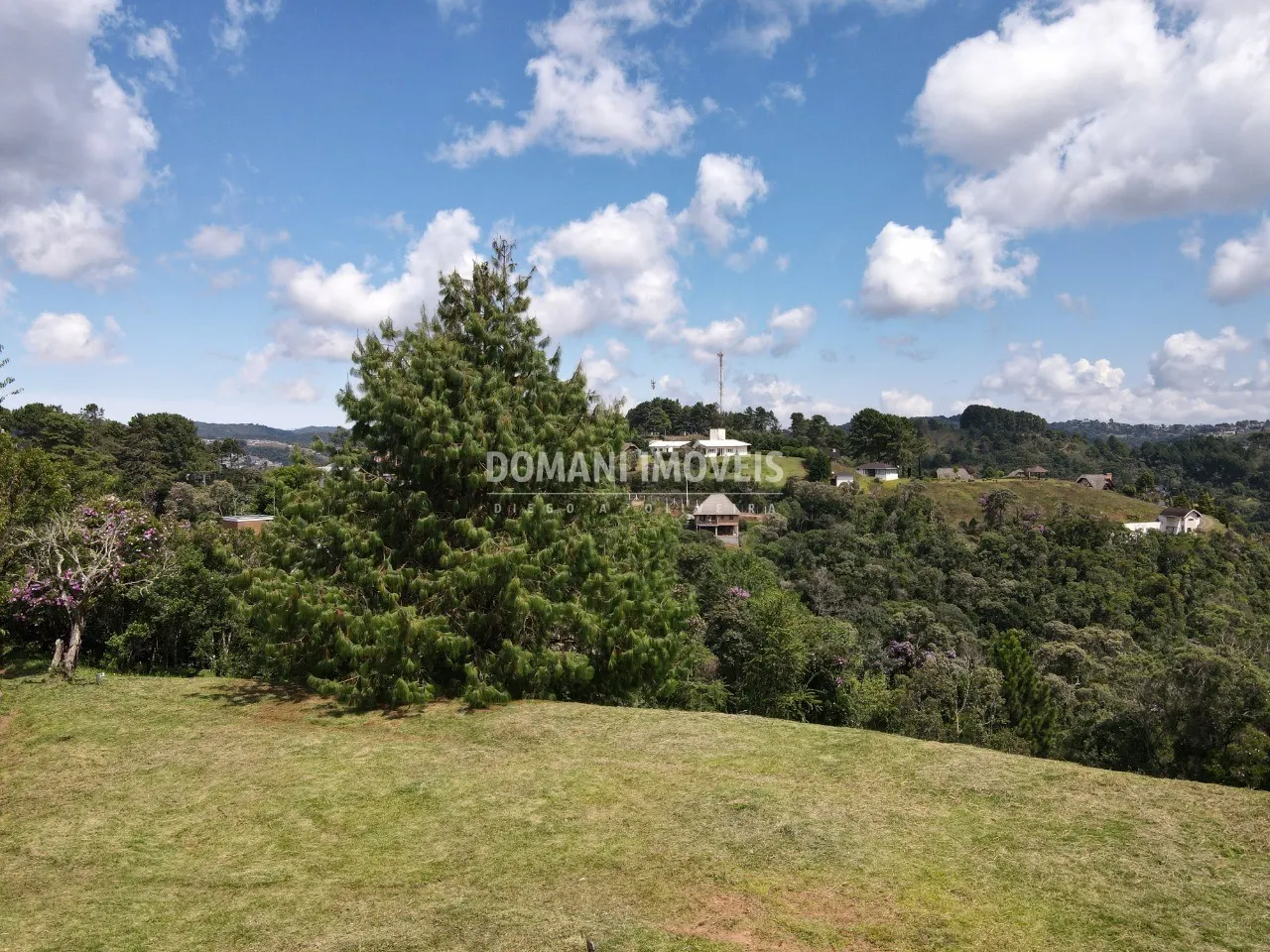 Terreno à venda de 3.400 m² em Campos do Jordão, SP, Brasil