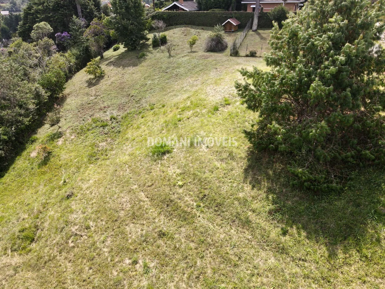 Terreno à venda de 3.400 m² em Campos do Jordão, SP, Brasil
