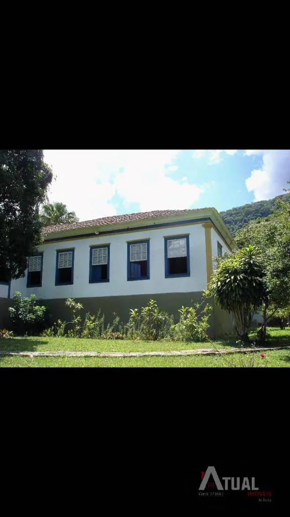 Chácara à venda de 3.000 m² em Rio Preto, MG, Brasil