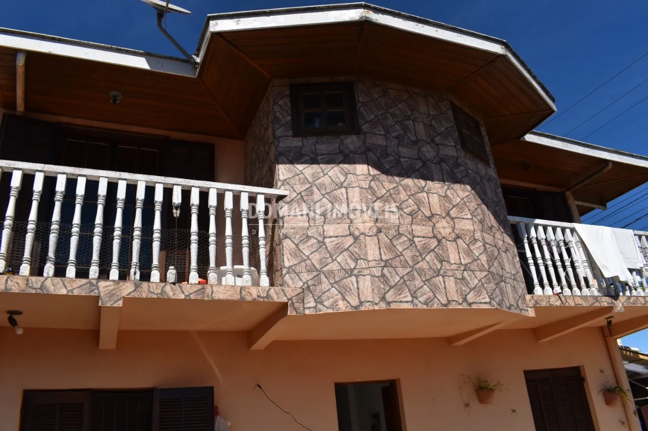 Casa à venda de 148 m² em Campos do Jordão, SP, Brasil