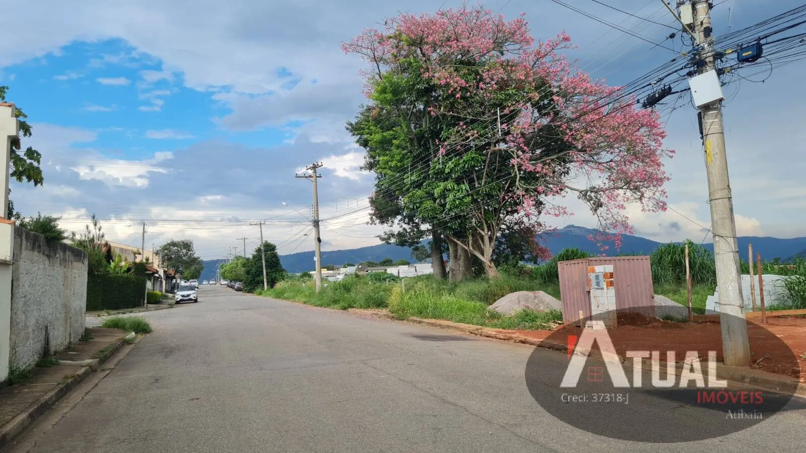 Terreno à venda de 300 m² em Atibaia, SP, Brasil