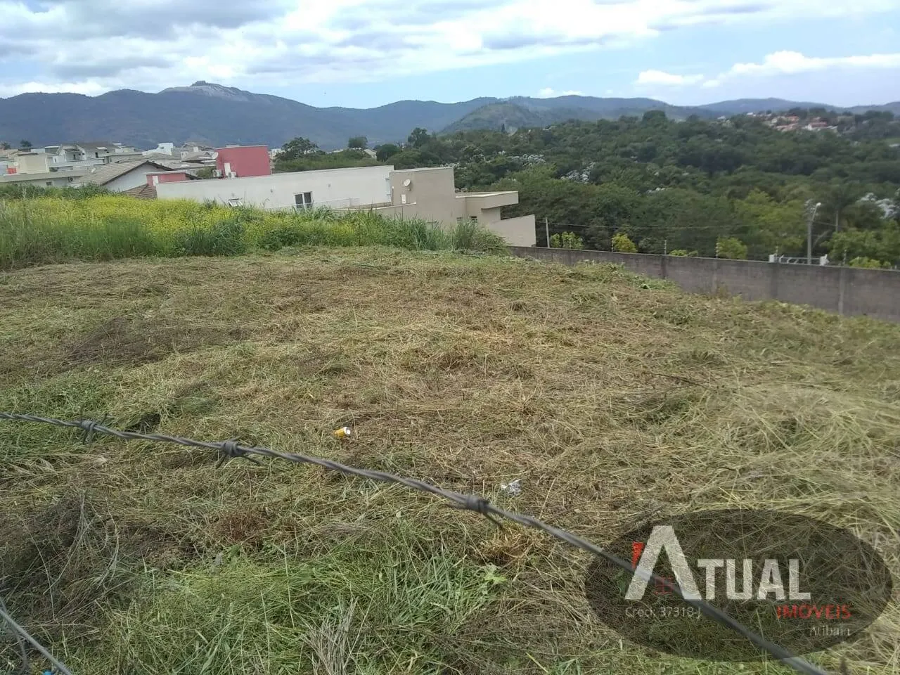 Terreno à venda de 300 m² em Atibaia, SP, Brasil