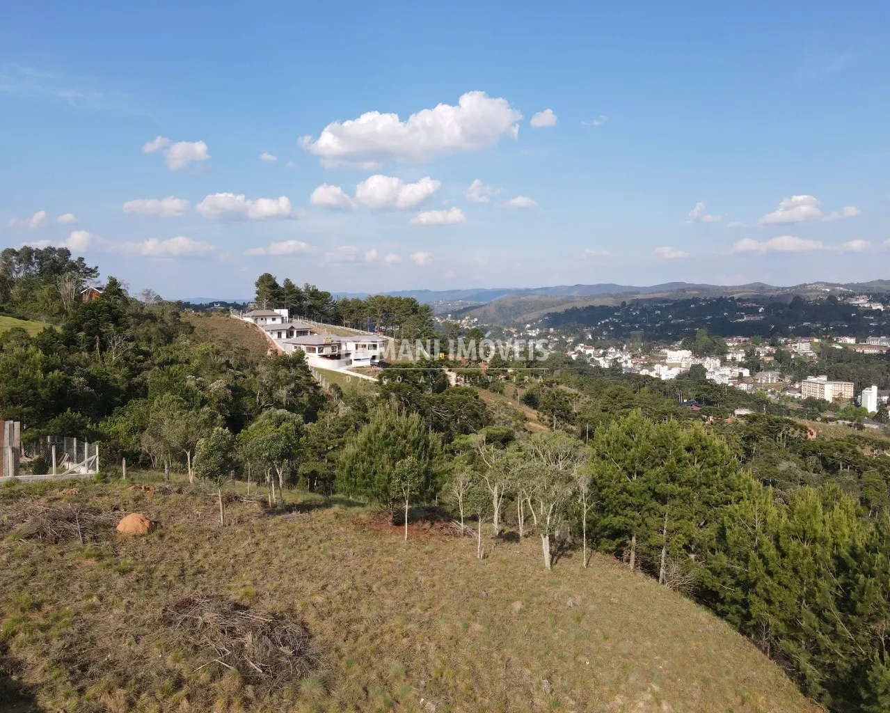 Plot for sale of 1,350 m² in Campos do Jordão, SP, Brazil