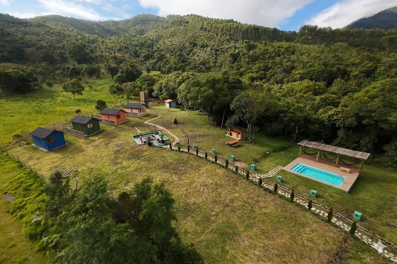 Chalé à venda de 1 ha em Aiuruoca, MG, Brasil