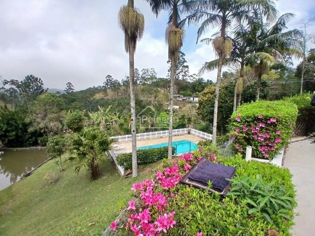 Sítio à venda de 4 ha em Nazaré Paulista, SP, Brasil