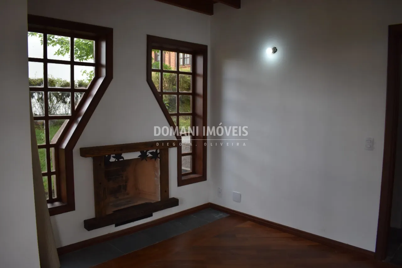 Casa à venda de 350 m² em Campos do Jordão, SP, Brasil