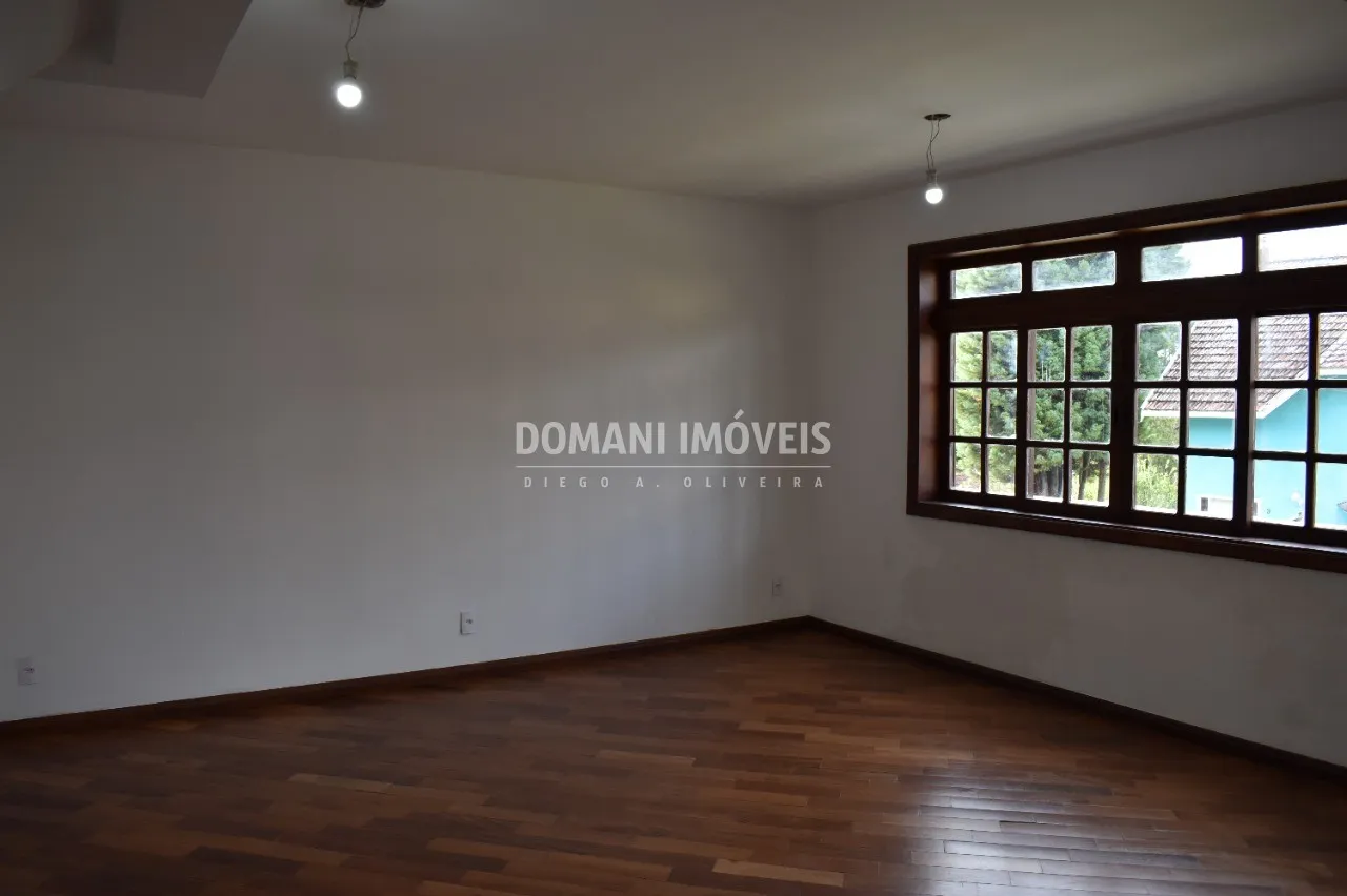 Casa à venda de 350 m² em Campos do Jordão, SP, Brasil