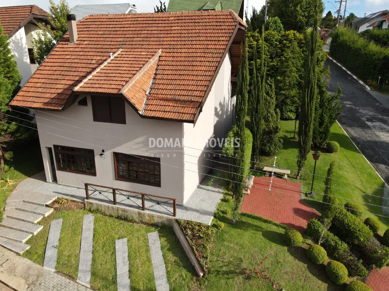 Casa à venda de 350 m² em Campos do Jordão, SP, Brasil