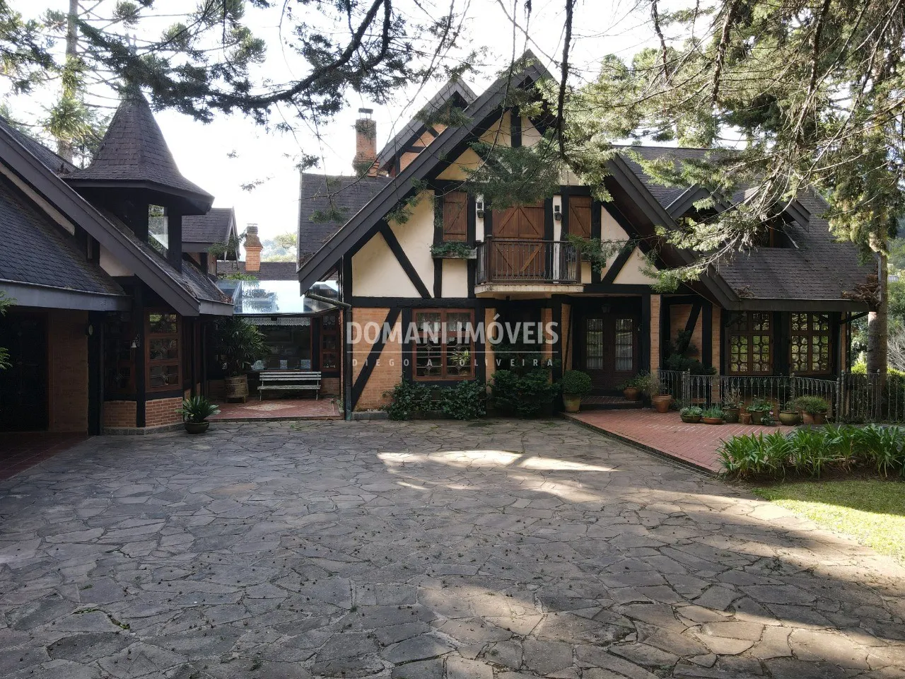 House for sale of 2,500 m² in Campos do Jordão, SP, Brazil
