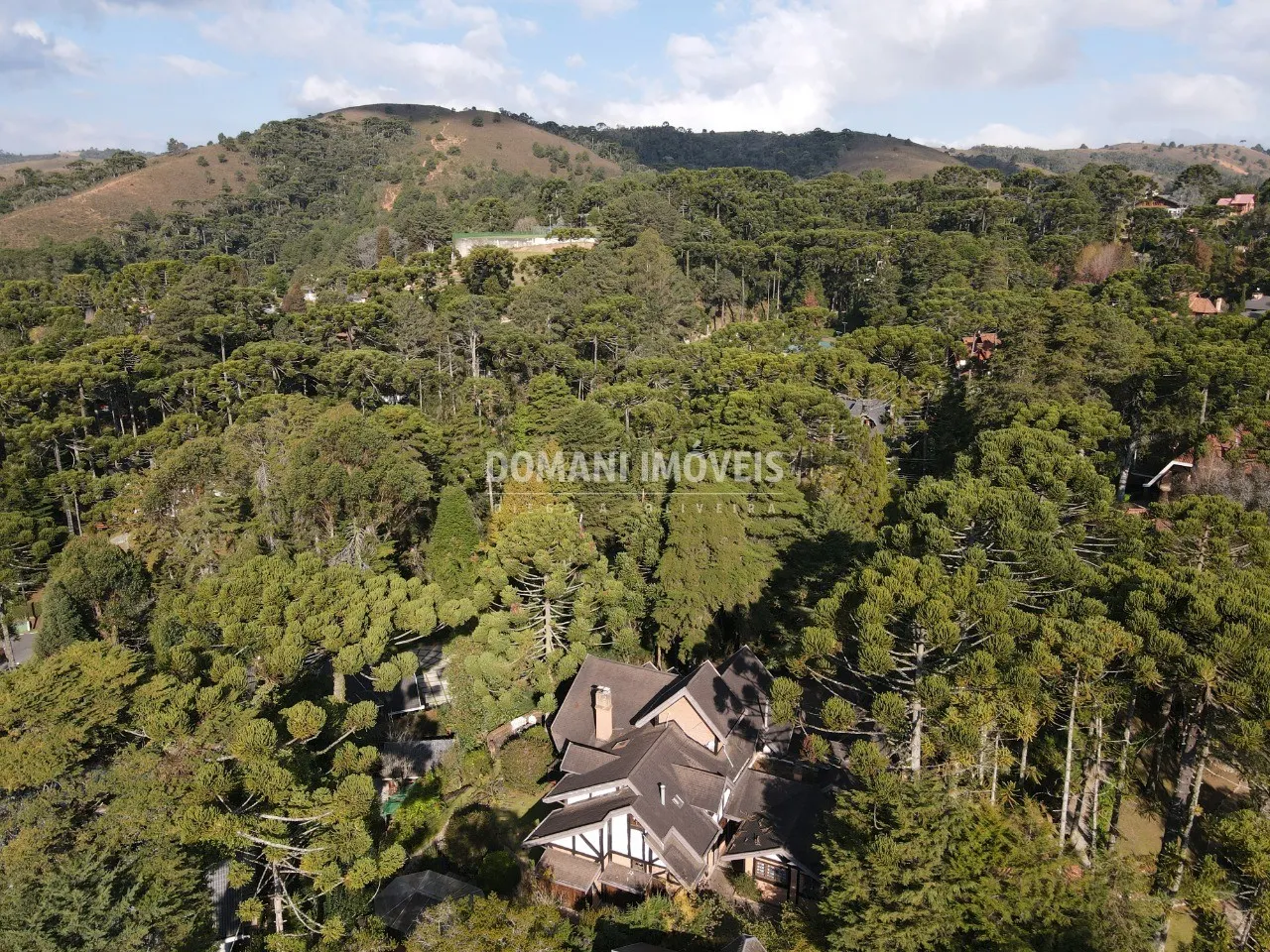 House for sale of 2,500 m² in Campos do Jordão, SP, Brazil