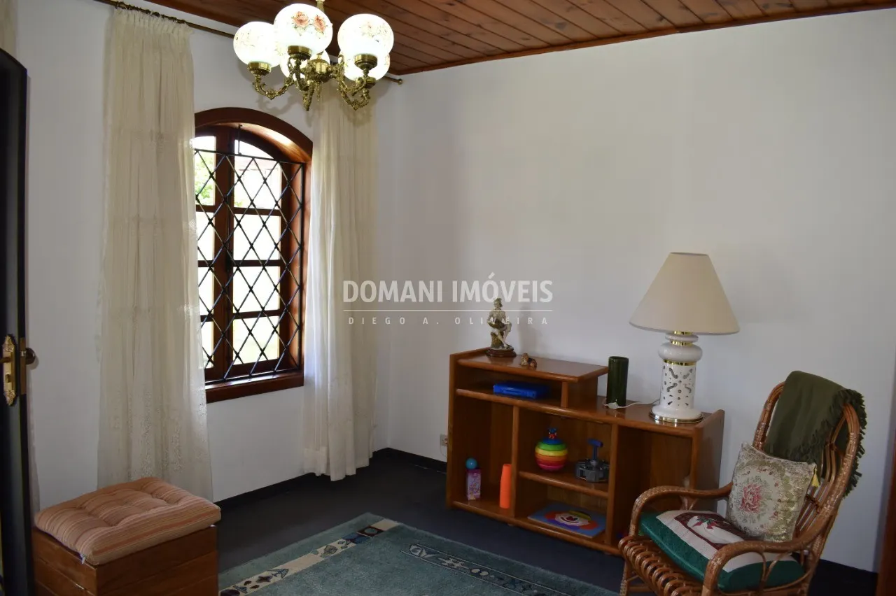 Casa à venda de 560 m² em Campos do Jordão, SP, Brasil