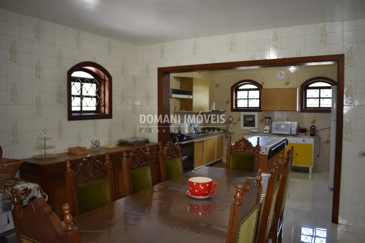 Casa à venda de 560 m² em Campos do Jordão, SP, Brasil