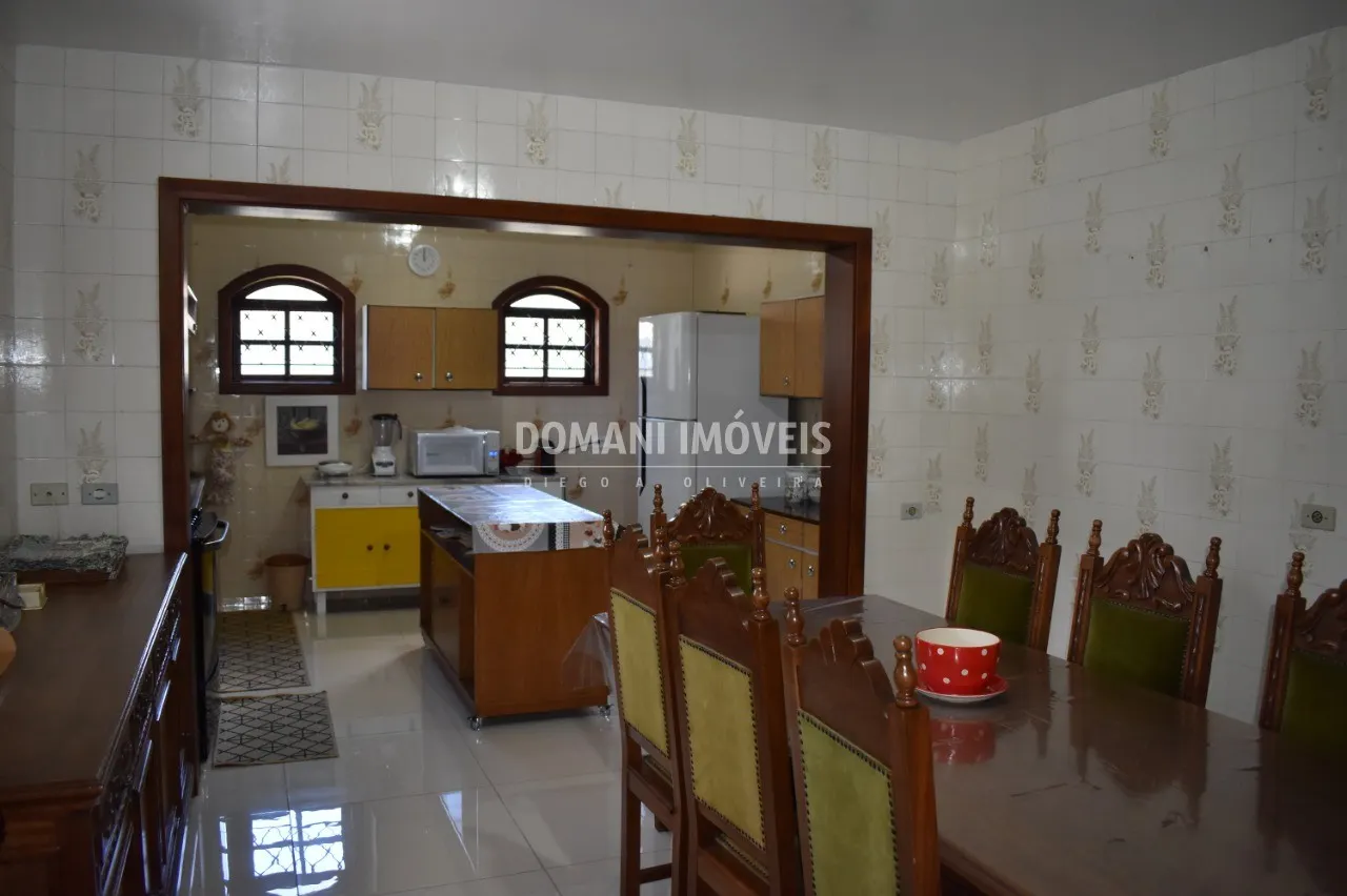 Casa à venda de 560 m² em Campos do Jordão, SP, Brasil
