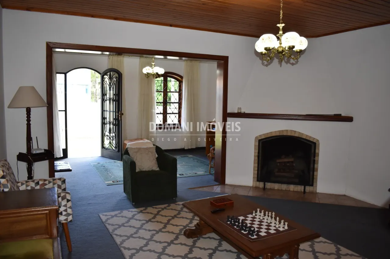 Casa à venda de 560 m² em Campos do Jordão, SP, Brasil