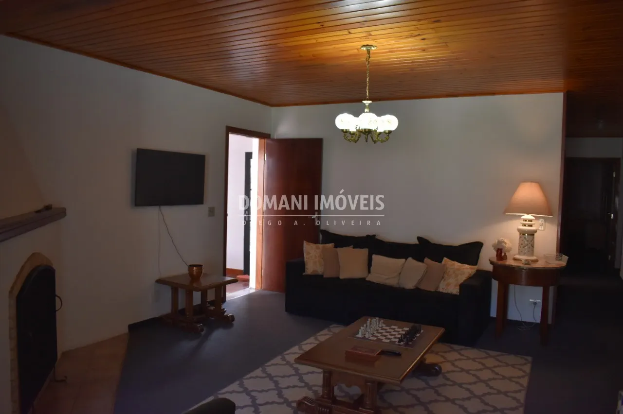 Casa à venda de 560 m² em Campos do Jordão, SP, Brasil