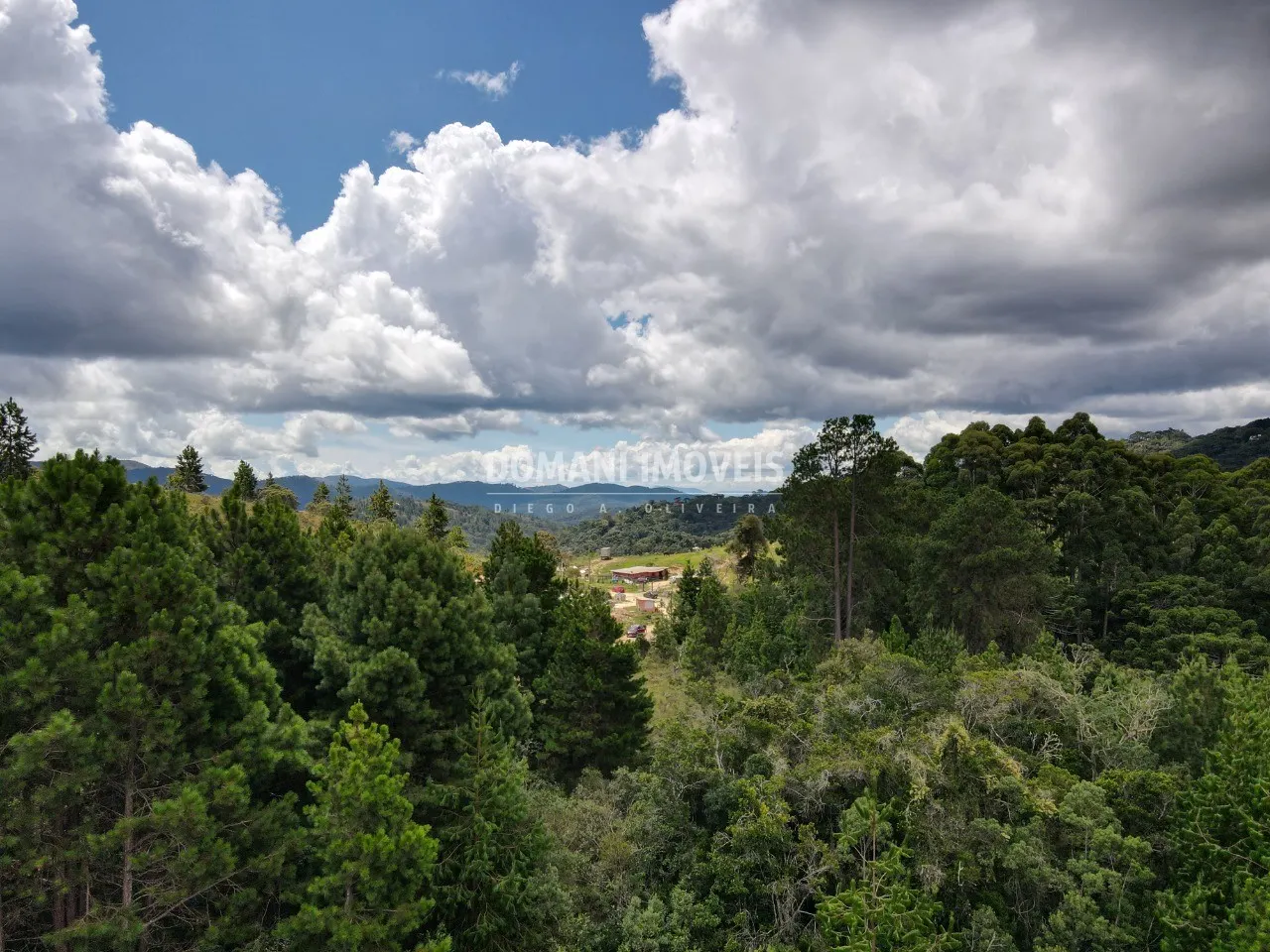 Plot for sale of 3,030 m² in Campos do Jordão, SP, Brazil