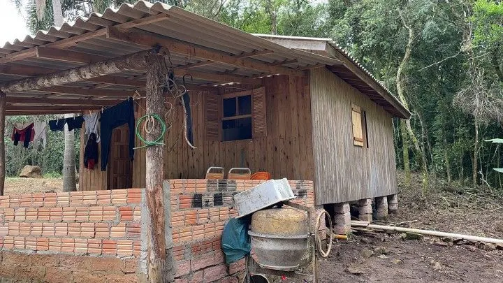 Chácara à venda de 4 ha em Rolante, RS, Brasil