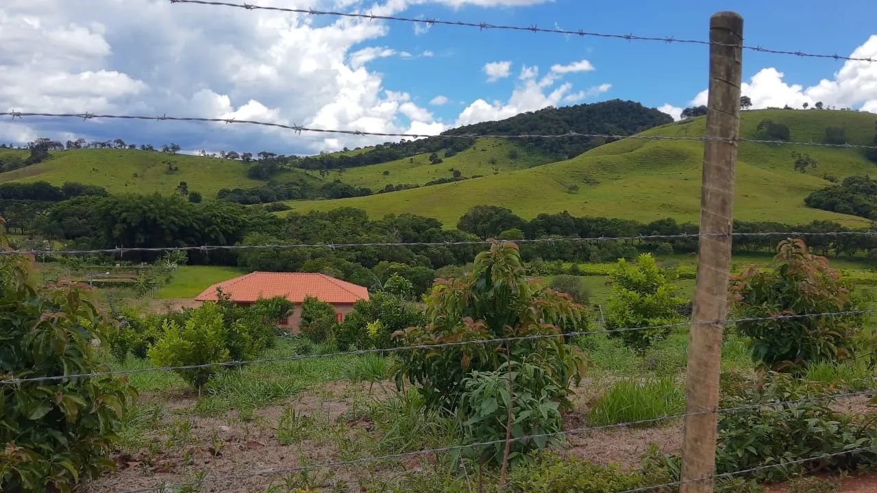 Country home for sale of 1 acres in Cambuí, MG, Brazil