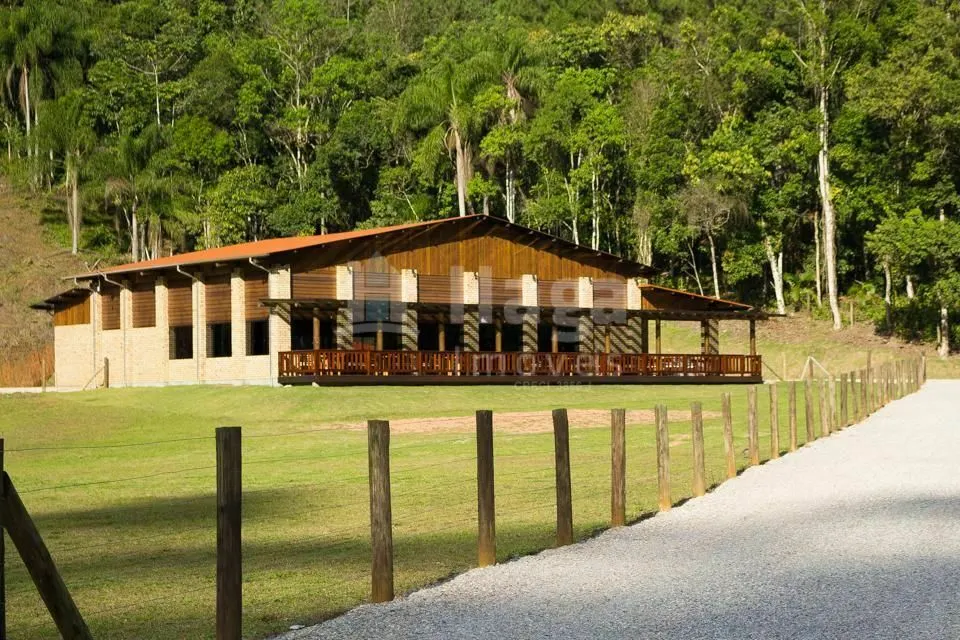 Fazenda à venda de 6 ha em Botuverá, SC, Brasil
