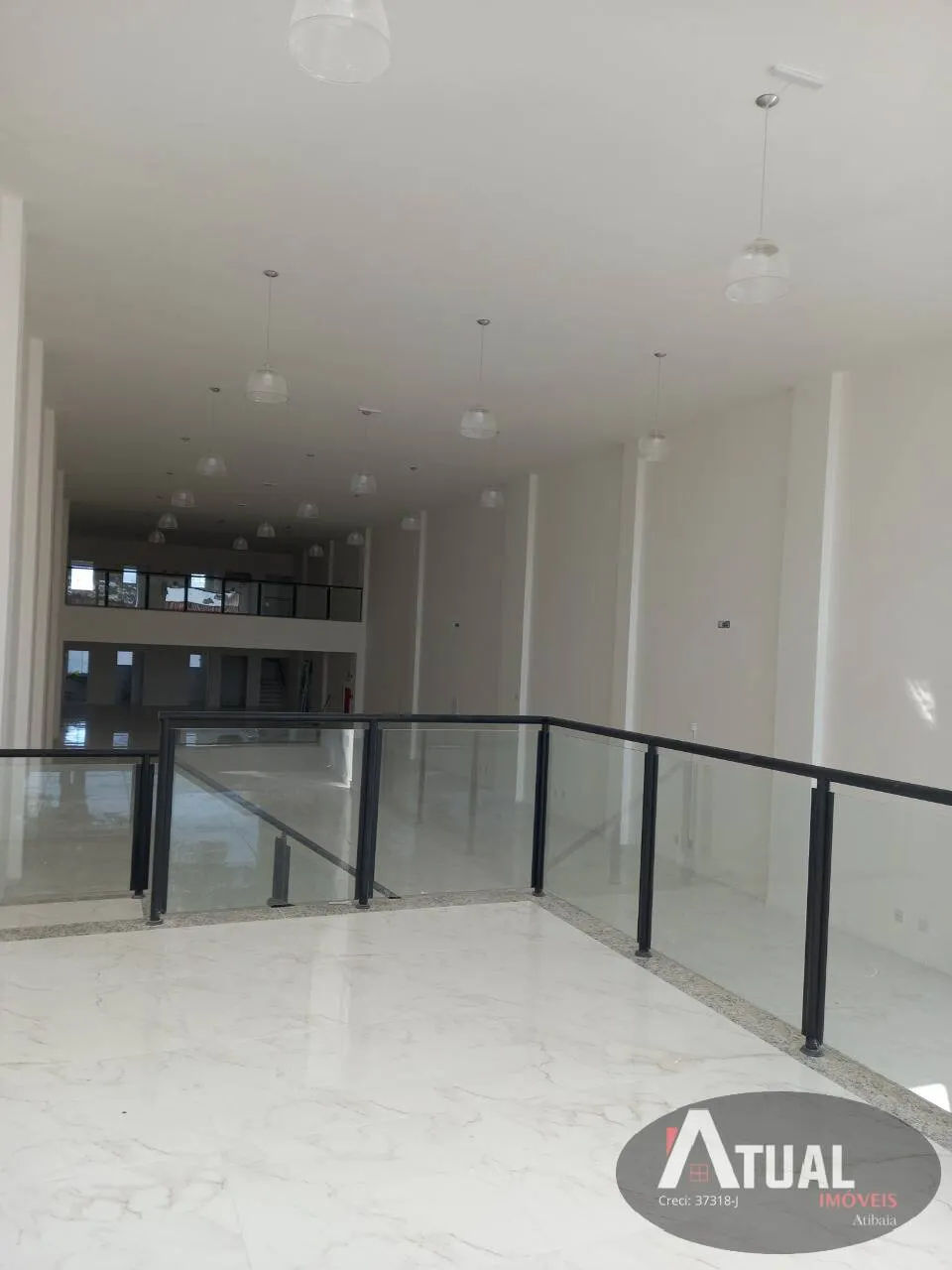 Comercial para Alugar de 977 m² em Atibaia, SP, Brasil