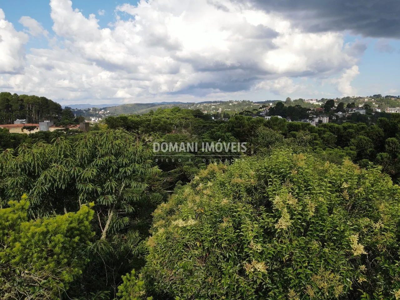 Terreno à venda de 1.070 m² em Campos do Jordão, SP, Brasil