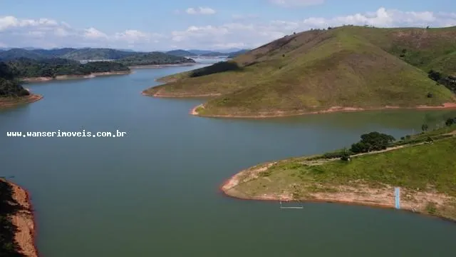 Sítio à venda de 3 ha em Paraibuna, SP, Brasil