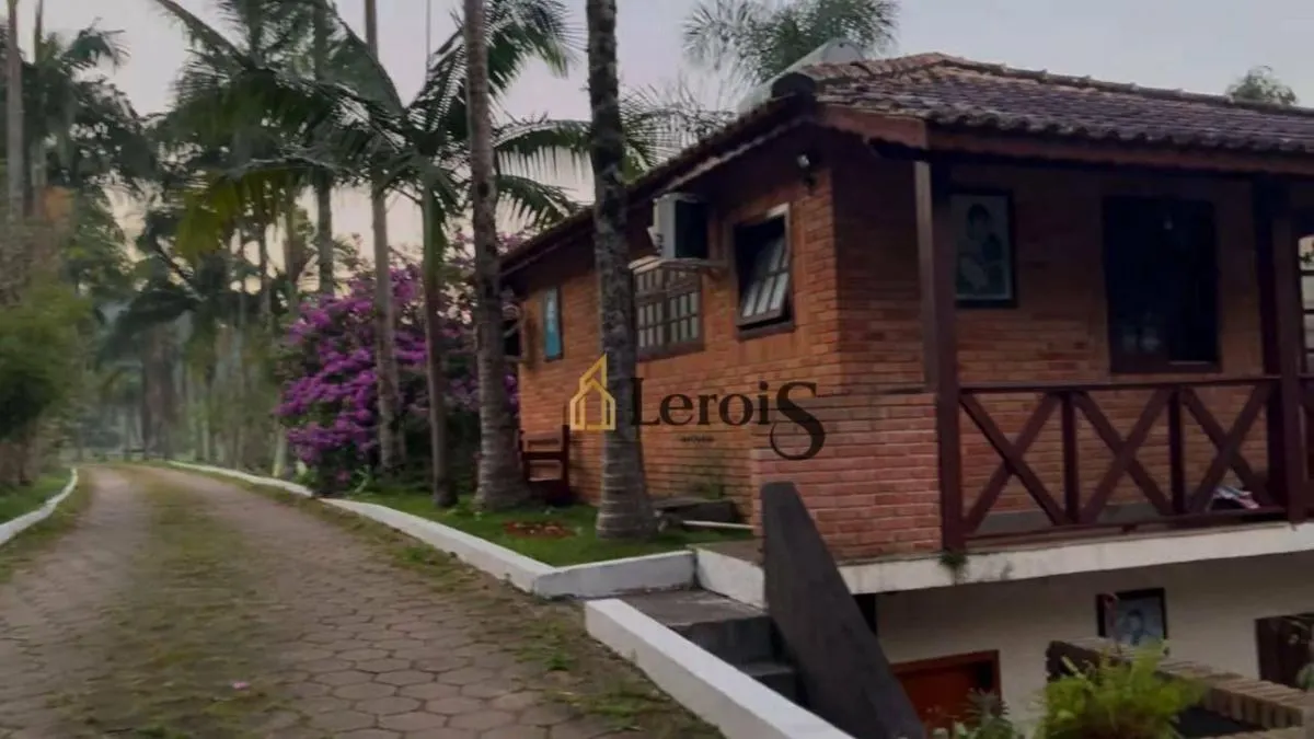 Sítio à venda de 12 ha em Mogi das Cruzes, SP, Brasil