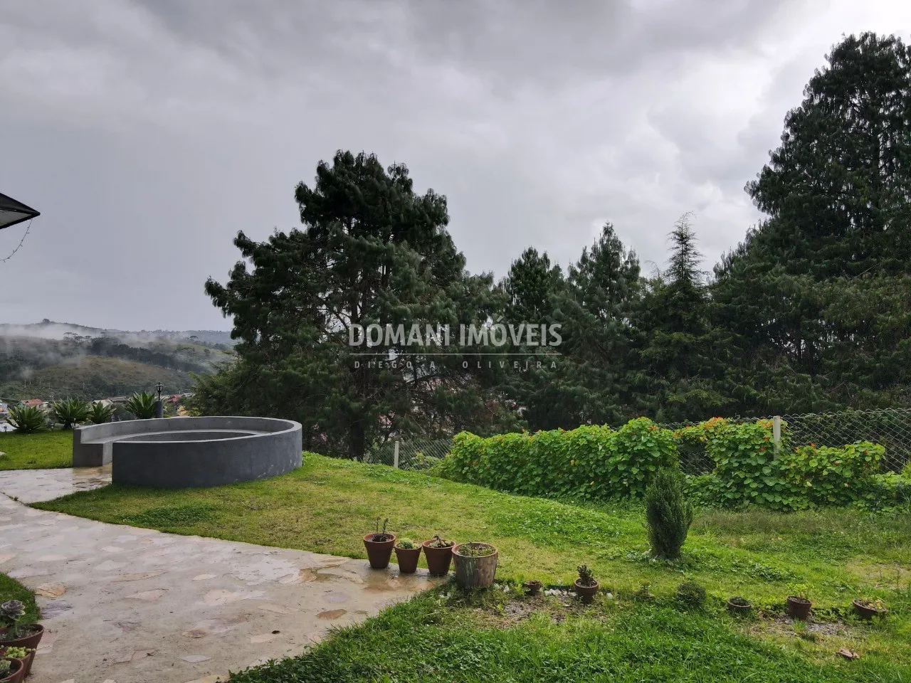 Casa à venda e para Alugar de 1.220 m² em Campos do Jordão, SP, Brasil