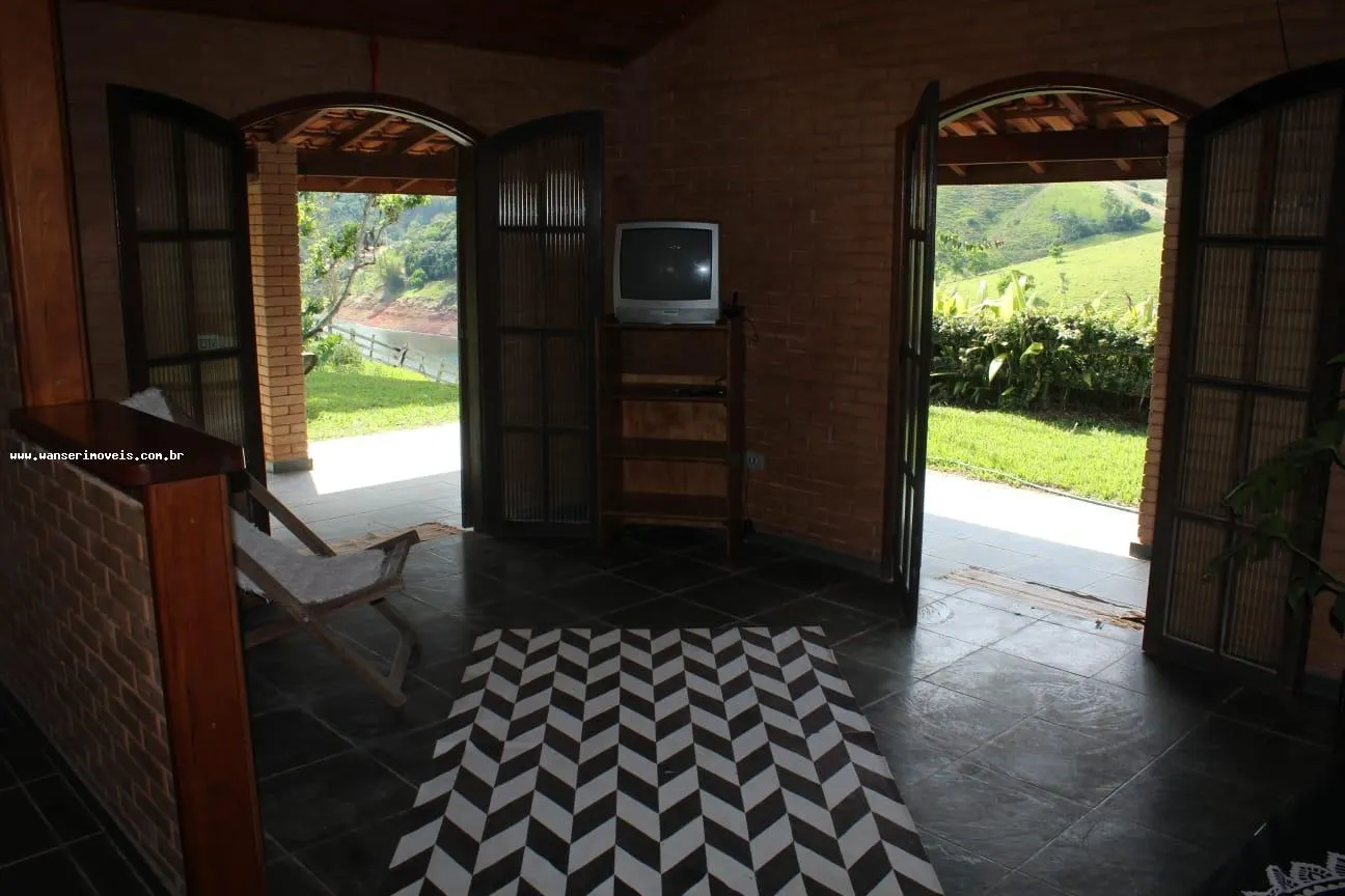 Chácara à venda de 1.030 m² em Natividade da Serra, SP, Brasil
