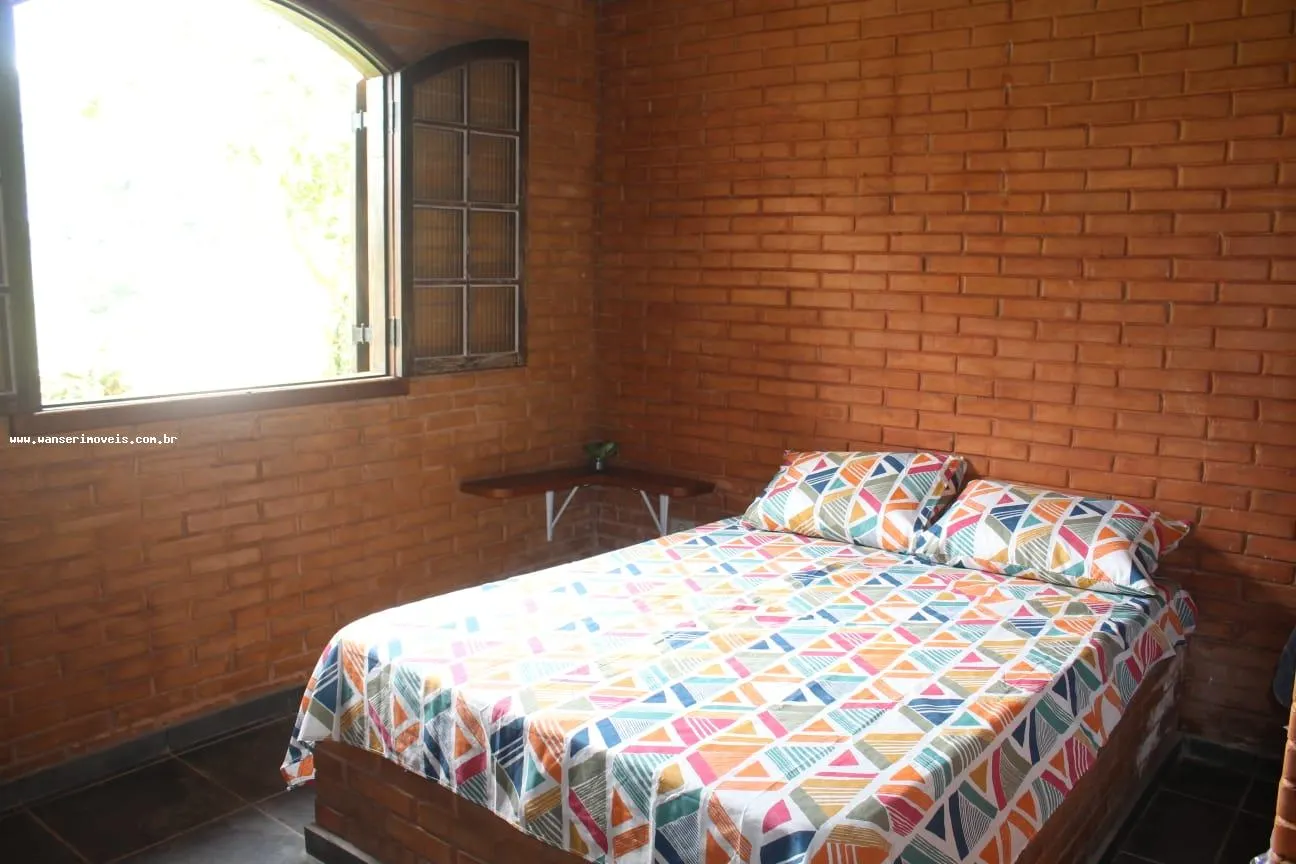 Chácara à venda de 1.030 m² em Natividade da Serra, SP, Brasil