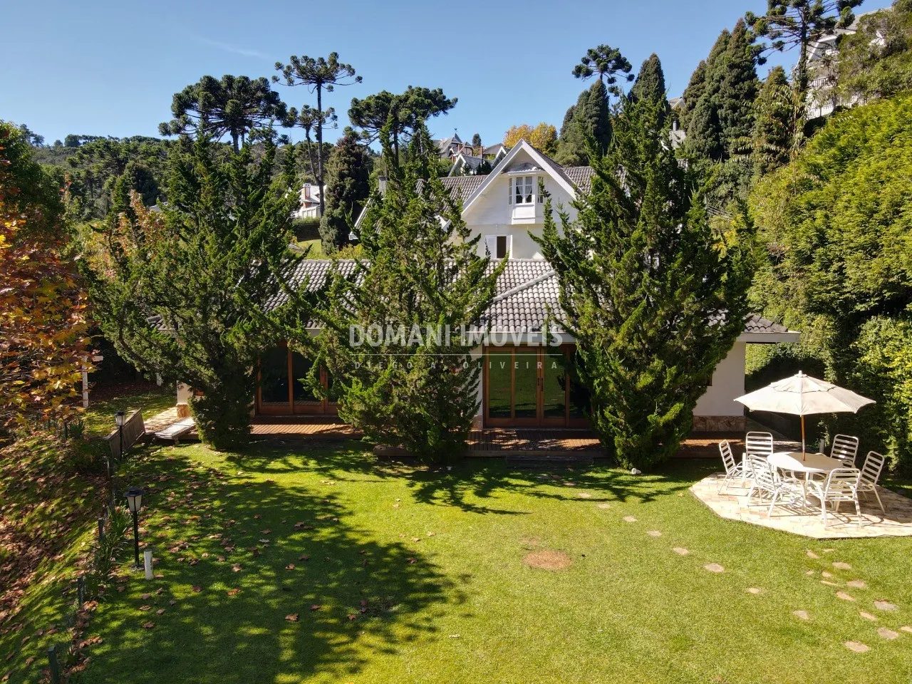 House for sale of 1,830 m² in Campos do Jordão, SP, Brazil