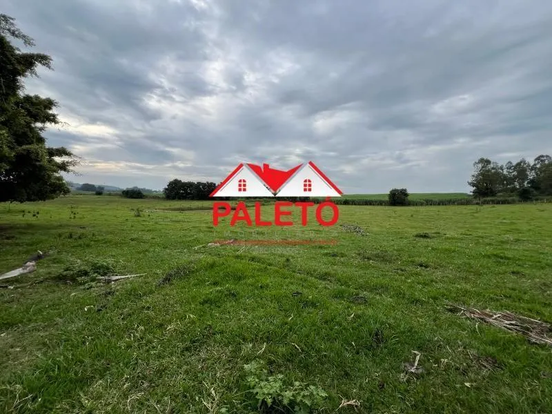 Small farm for sale of 23 acres in Porangaba, SP, Brazil