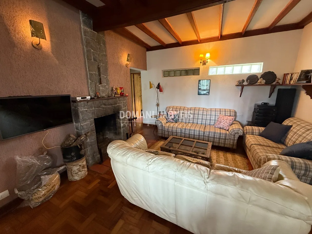 House for sale of 1,090 m² in Campos do Jordão, SP, Brazil