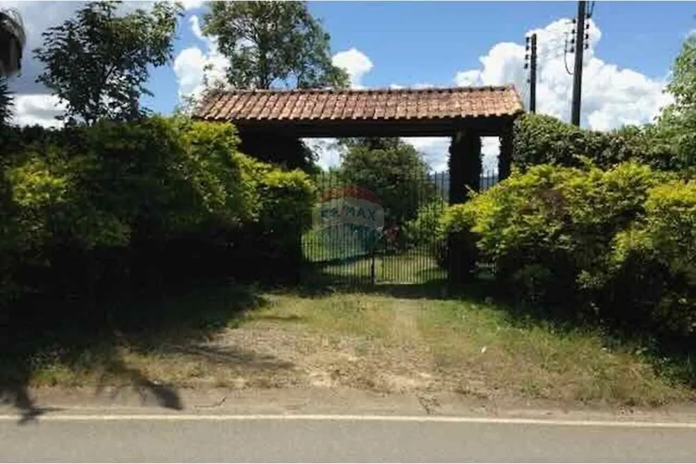 Chácara à venda de 300 m² em Santa Isabel, SP, Brasil