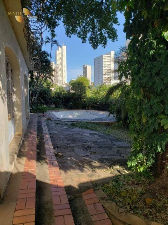 Casa à venda de 1.490 m² em Cuiabá, MT, Brasil