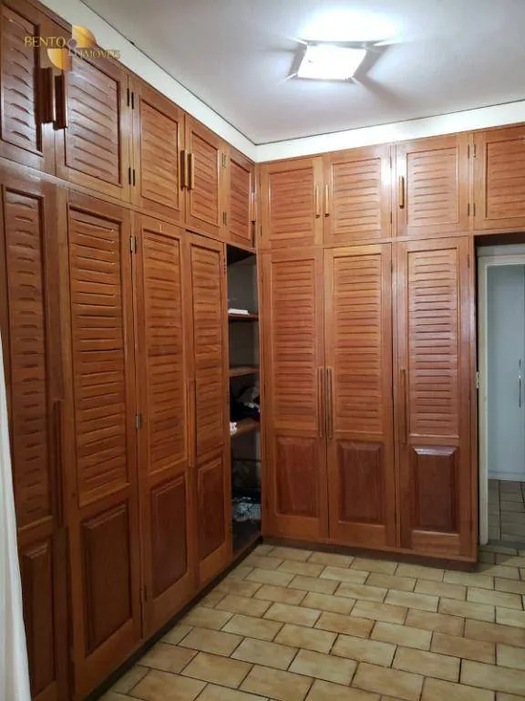 Casa à venda de 1.490 m² em Cuiabá, MT, Brasil