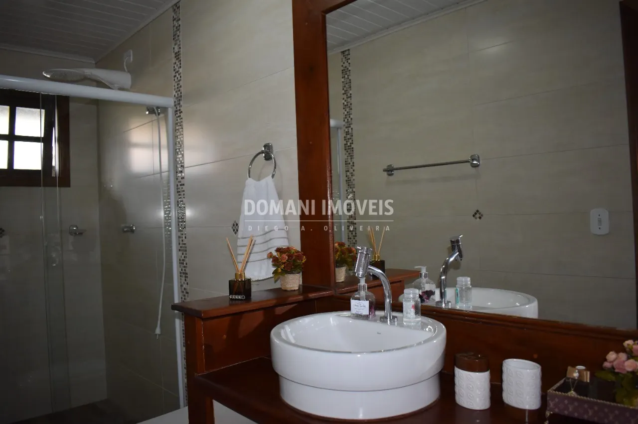Casa à venda e para Alugar de 250 m² em Campos do Jordão, SP, Brasil