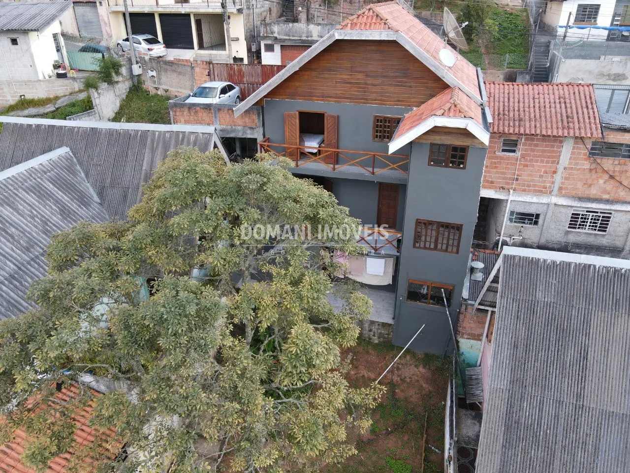 Casa à venda e para Alugar de 250 m² em Campos do Jordão, SP, Brasil