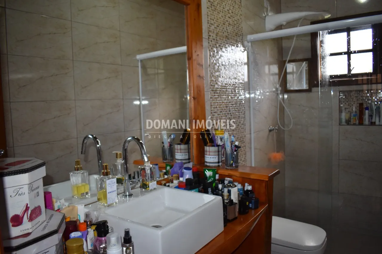 Casa à venda e para Alugar de 250 m² em Campos do Jordão, SP, Brasil