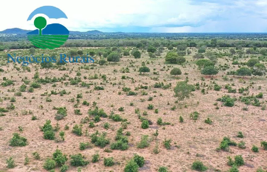 Fazenda à venda de 847 ha em Novo Planalto, GO, Brasil