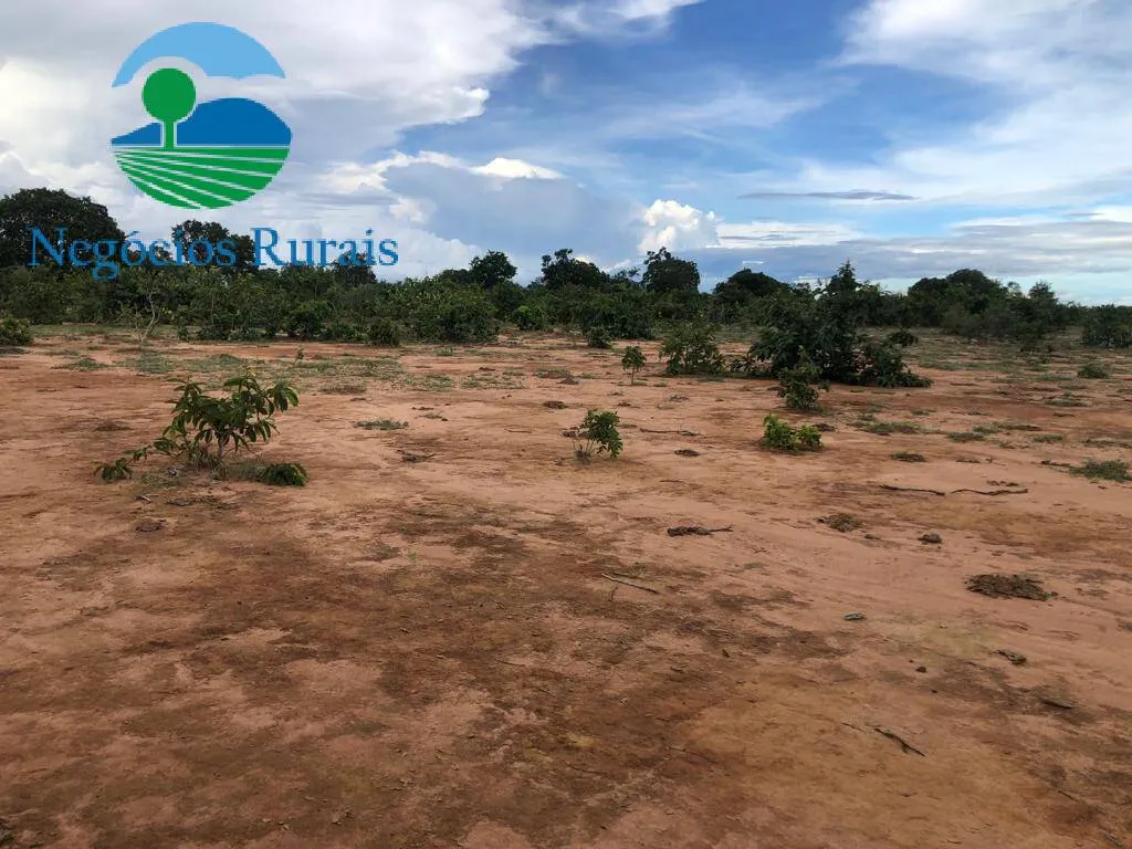 Fazenda à venda de 847 ha em Novo Planalto, GO, Brasil