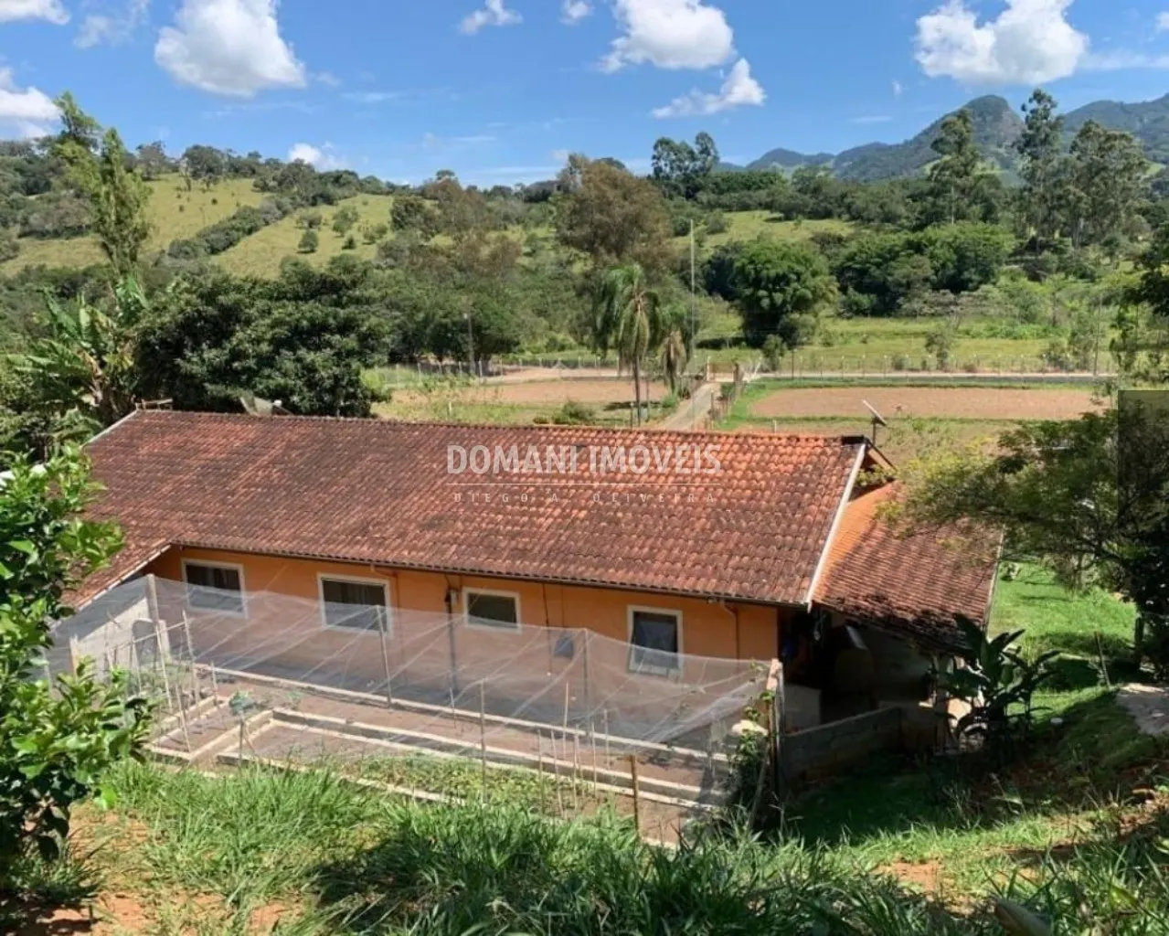 Sítio à venda de 2 ha em Gonçalves, MG, Brasil