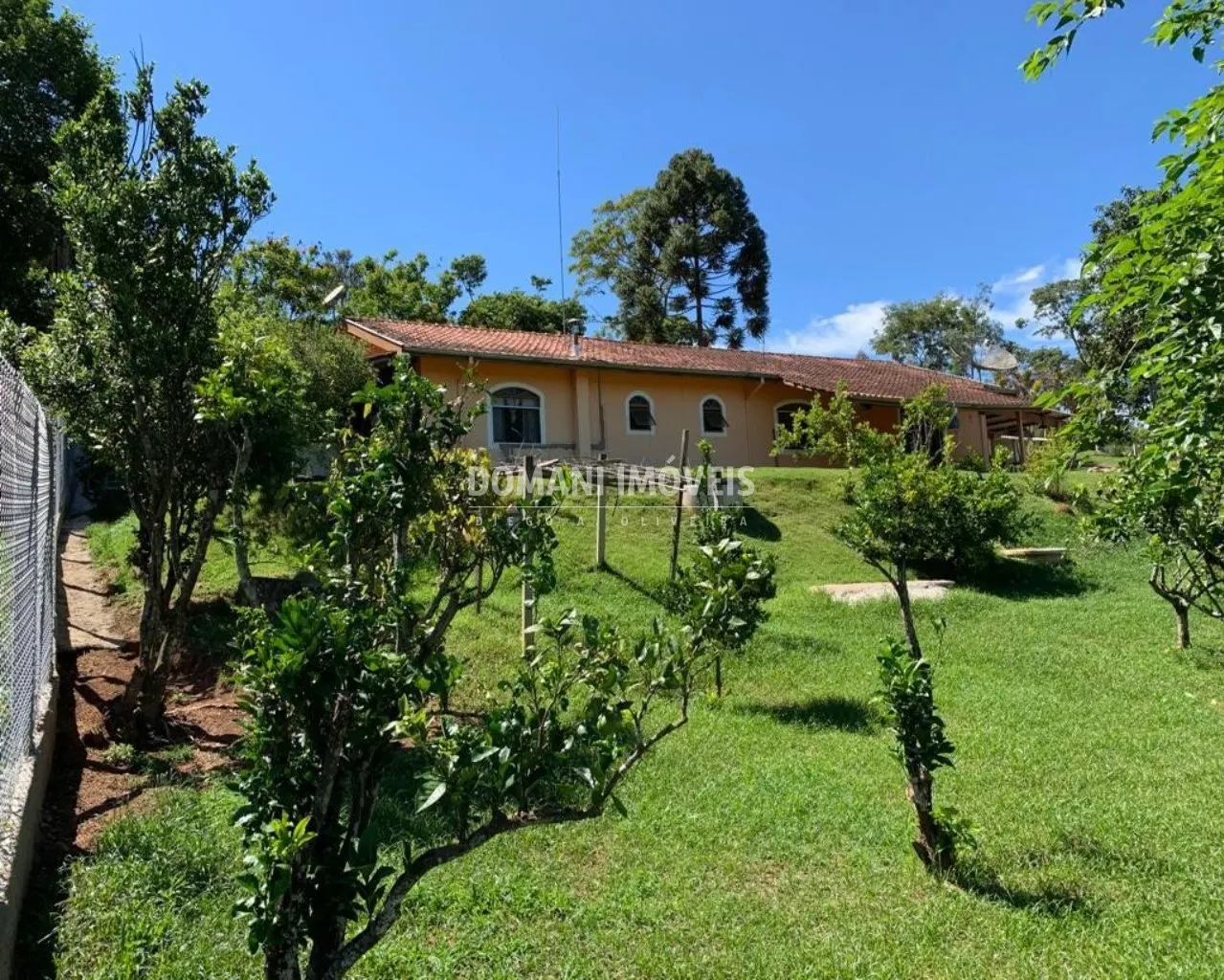Sítio à venda de 2 ha em Gonçalves, MG, Brasil