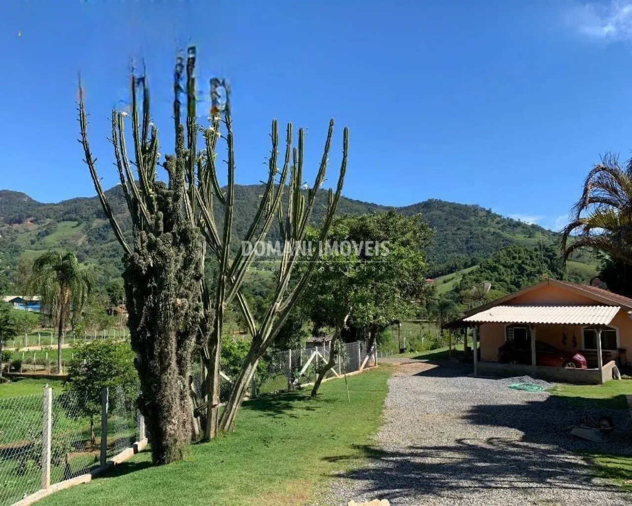Sítio à venda de 2 ha em Gonçalves, MG, Brasil